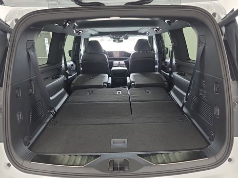New 2026 INFINITI QX80 4WD w/ Sport Exterior Package image 19