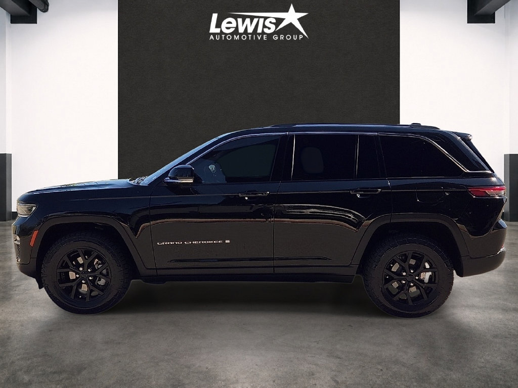 Used 2022 Jeep Grand Cherokee Limited RWD image 2