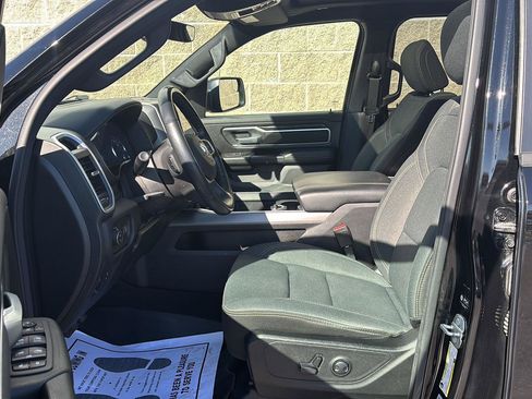 Used 2023 RAM 1500 Big Horn AWD/4WD image 5