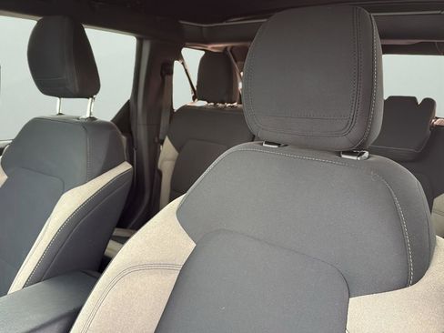 Used 2022 Ford Bronco Big Bend image 10