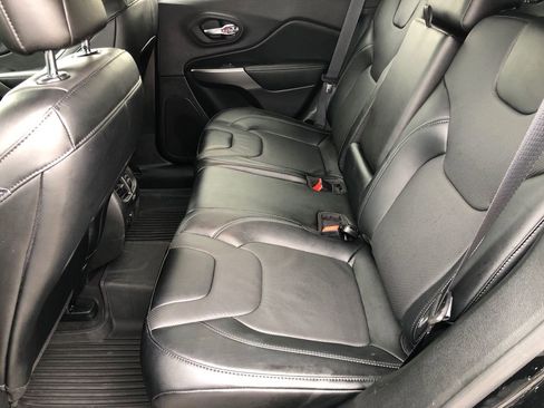 Certified 2022 Jeep Cherokee Latitude Lux image 21