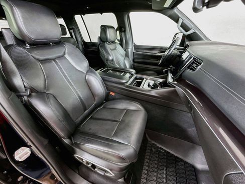 Used 2022 Jeep Wagoneer Series I w/ Convenience Group I RWD image 32