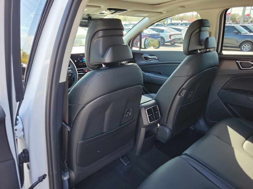 New 2026 Kia Sportage SX FWD image 17