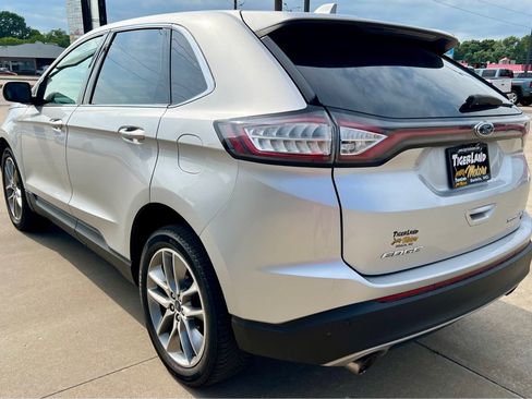 Used 2018 Ford Edge Titanium w/ Equipment Group 301A AWD/4WD image 5