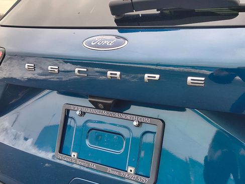 Used 2020 Ford Escape SE image 21