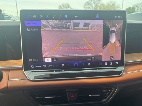 Used 2025 Volkswagen Tiguan SEL R-Line image 17