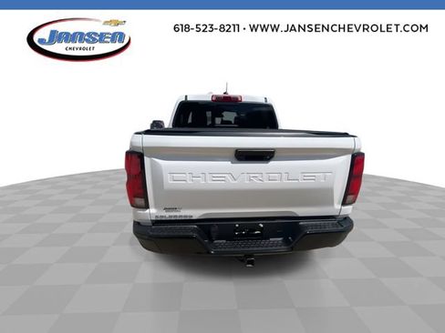 Used 2024 Chevrolet Colorado Z71 w/ Z71 Convenience Package 2 AWD/4WD image 7
