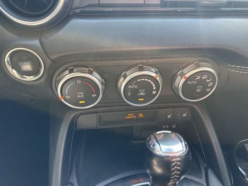 Used 2020 MAZDA MX-5 Miata Grand Touring w/ Appearance Package image 11