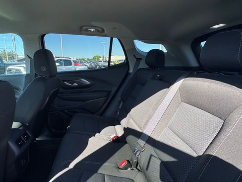 Used 2024 GMC Terrain SLE FWD image 14