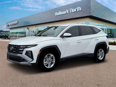 New 2026 Hyundai Tucson SE image 2