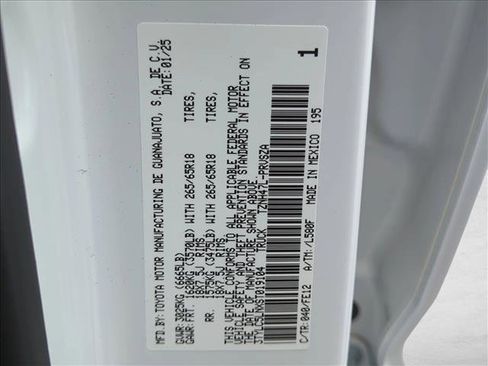 Certified 2025 Toyota Tacoma TRD Sport image 18