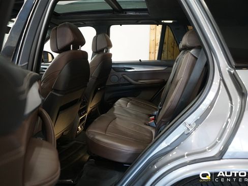 Used 2018 BMW X5 xDrive50i AWD/4WD image 34