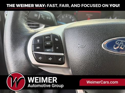 Used 2022 Ford Explorer XLT w/ Equipment Group 202A AWD/4WD image 37