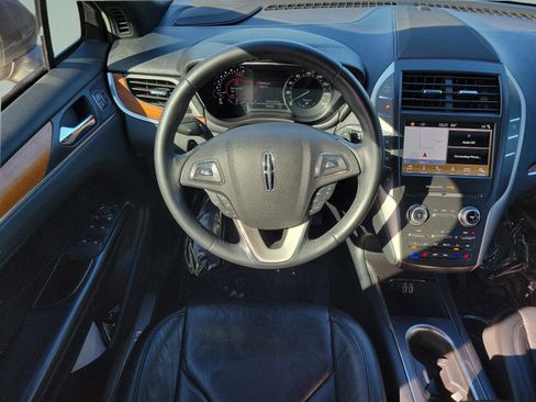 Used 2017 Lincoln MKC Reserve image 18