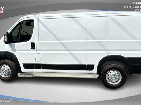 Used 2023 RAM ProMaster 2500 image 8