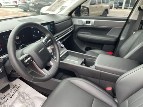 Used 2025 Hyundai Santa Fe XRT image 10