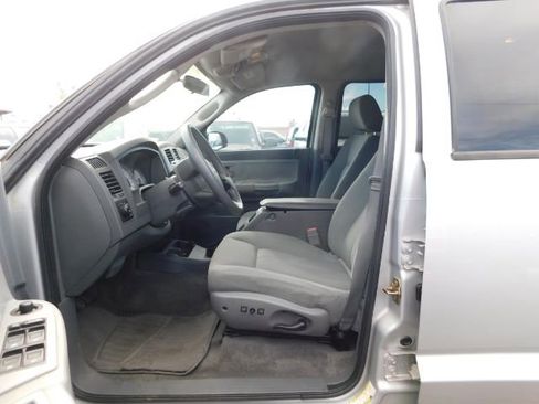 Used 2006 Dodge Dakota SLT image 9