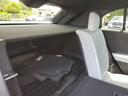 Certified 2025 Cadillac XT4 Sport FWD image 26