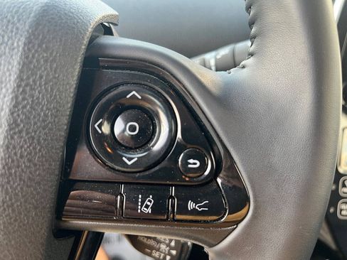 Used 2020 Toyota Prius Prime XLE FWD image 29