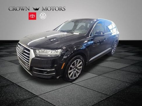 Used 2018 Audi Q7 3.0T Prestige AWD/4WD image 3