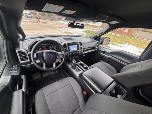 Used 2016 Ford F150 XLT w/ Equipment Group 302A Luxury image 16