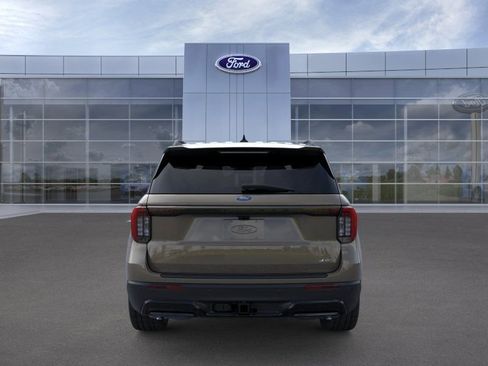 New 2026 Ford Explorer ST-Line w/ ST-Line Street Pack AWD/4WD image 5