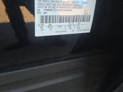 Used 2023 Ford Explorer XLT w/ Equipment Group 202A image 15