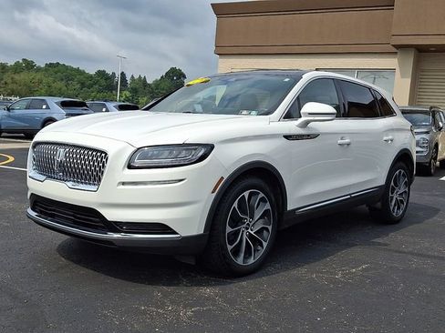 Used 2021 Lincoln Nautilus Reserve AWD/4WD image 3