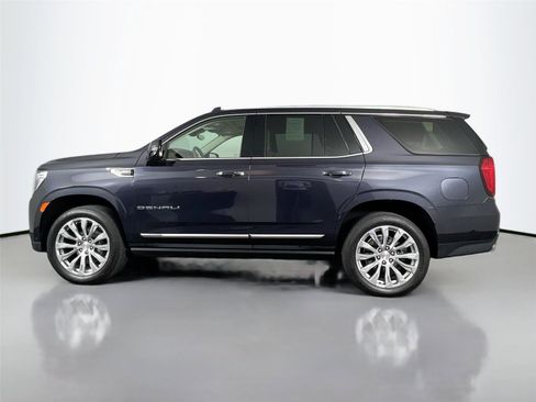 Used 2024 GMC Yukon Denali w/ Denali Reserve Package AWD/4WD image 3