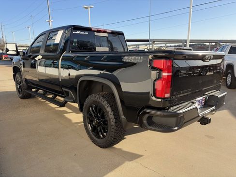 Used 2025 Chevrolet Silverado 2500 LT w/ Trail Boss Package image 8