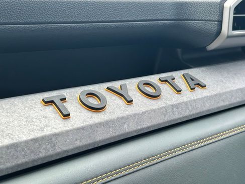 Used 2025 Toyota 4Runner Trailhunter AWD/4WD image 41