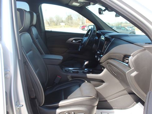 Used 2022 Chevrolet Traverse Premier w/ LPO, Floor Liner Package image 26