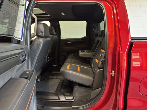 Used 2023 GMC Sierra 1500 AT4 w/ AT4 Premium Package AWD/4WD image 13