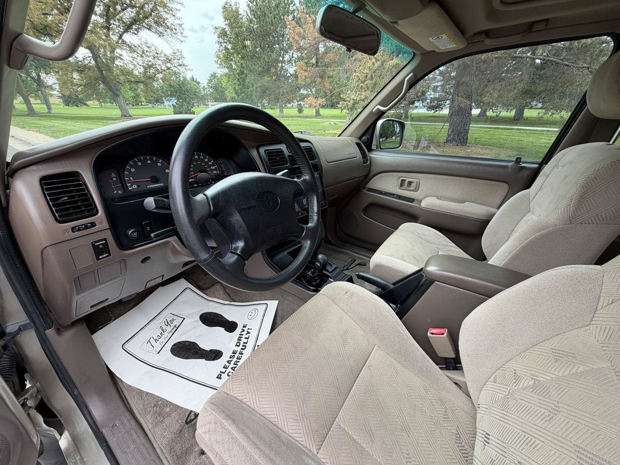 Used 2001 Toyota 4Runner SR5 AWD/4WD image 11