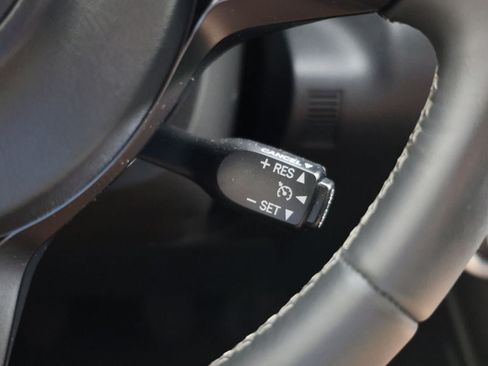 Used 2023 Toyota GR86 RWD image 25