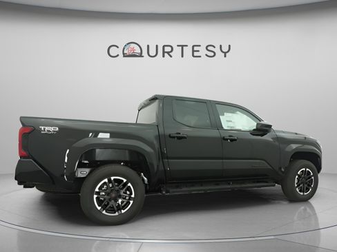 Certified 2026 Toyota Tacoma TRD Sport image 22