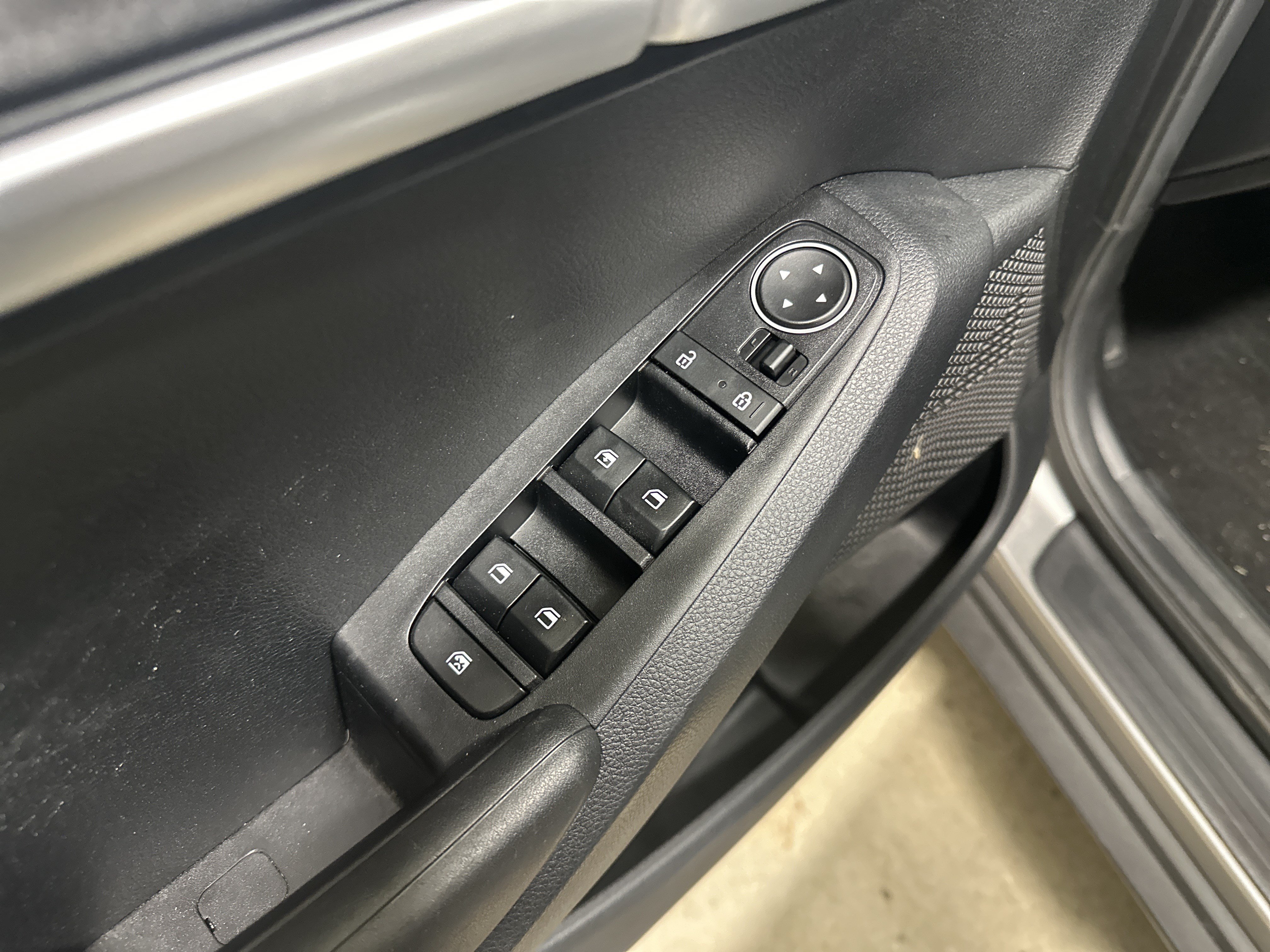 Used 2022 Kia Seltos LX AWD/4WD image 15