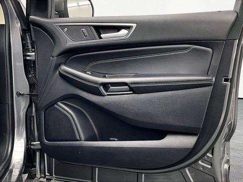 Certified 2022 Ford Edge Titanium w/ Equipment Group 301A AWD/4WD image 24