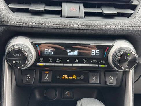 Used 2023 Toyota RAV4 XLE image 22