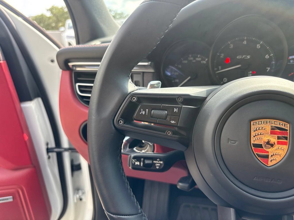 Used 2025 Porsche Macan GTS AWD/4WD image 23