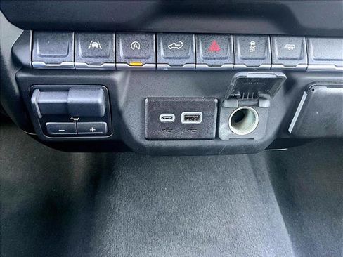 Used 2025 Chevrolet Silverado 1500 Custom w/ Rally Edition RWD image 26