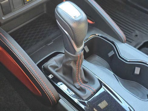 Used 2023 Nissan Frontier PRO-4X w/ Technology Package image 36