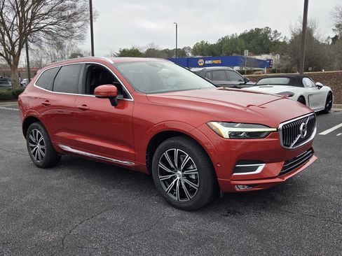 Used 2021 Volvo XC60 T5 Inscription w/ Advanced Package image 3