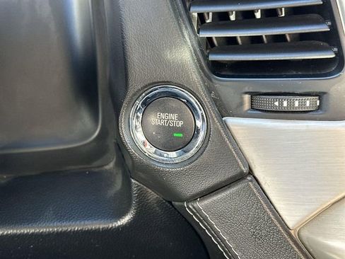 Used 2020 GMC Yukon XL Denali w/ Open Road Package image 15