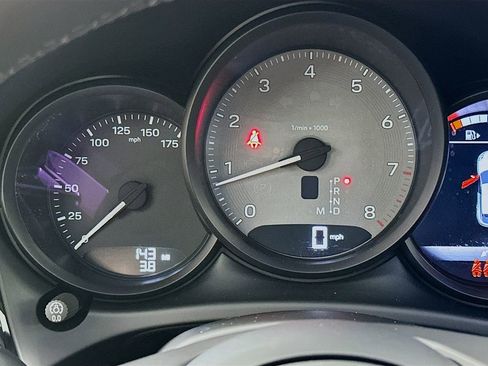 New 2025 Porsche Macan S image 13