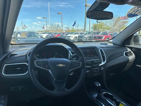 Used 2020 Chevrolet Equinox LT image 13