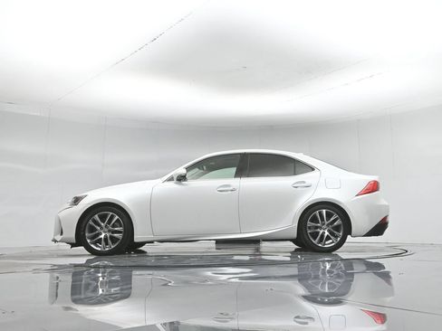 Used 2020 Lexus IS 300 w/ Accessory Package 2 RWD image 8