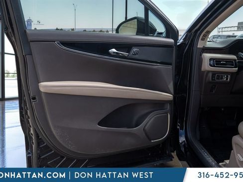 Used 2022 Lincoln Nautilus Reserve AWD/4WD image 15