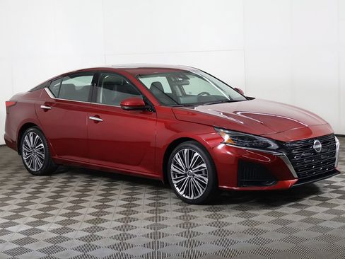 Used 2023 Nissan Altima 2.5 SL FWD image 55