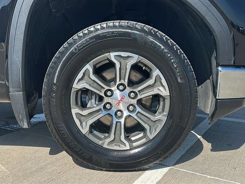 Used 2025 GMC Sierra 1500 SLT AWD/4WD image 17